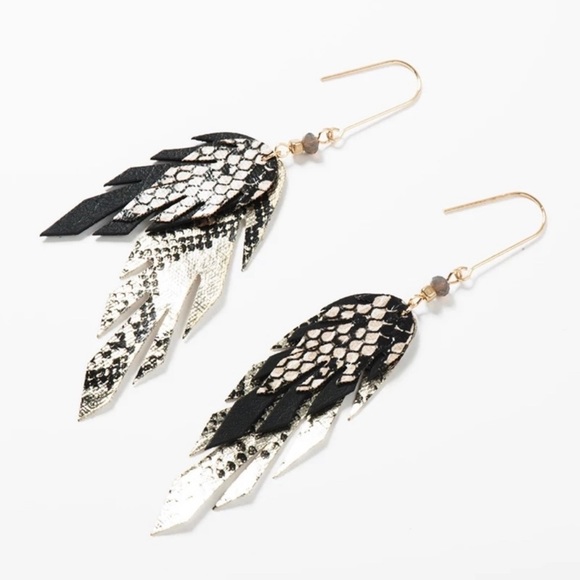 Artisan Fall Leather Feather Dangle Earrings Black - Picture 2 of 3